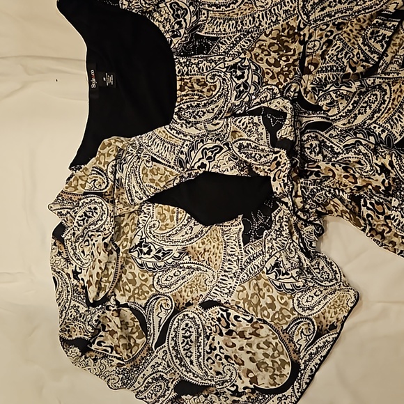 Beautiful Style&Co formal beaded and stretch top - Picture 4 of 6